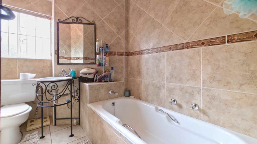 3 Bedroom Property for Sale in Sandown Gauteng