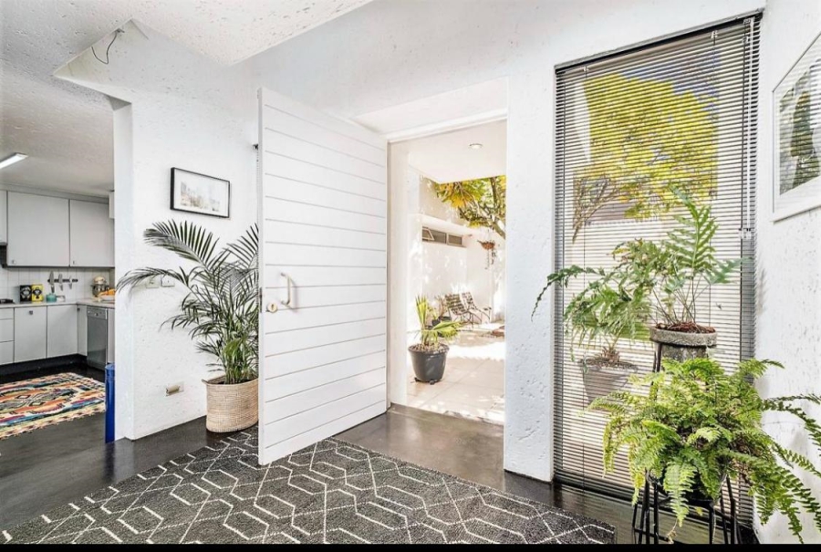 To Let 3 Bedroom Property for Rent in Melville Gauteng