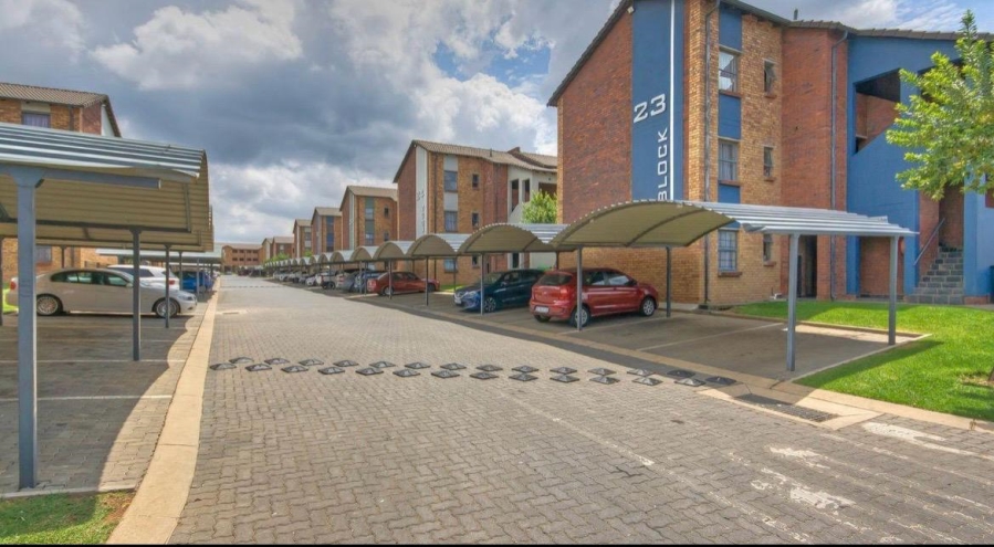 2 Bedroom Property for Sale in Alveda Park Gauteng