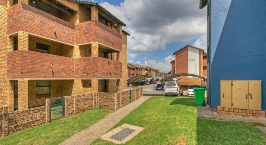 2 Bedroom Property for Sale in Alveda Park Gauteng