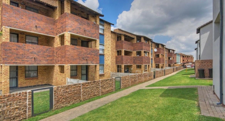 2 Bedroom Property for Sale in Alveda Park Gauteng