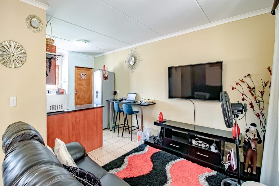 2 Bedroom Property for Sale in The Reeds Gauteng