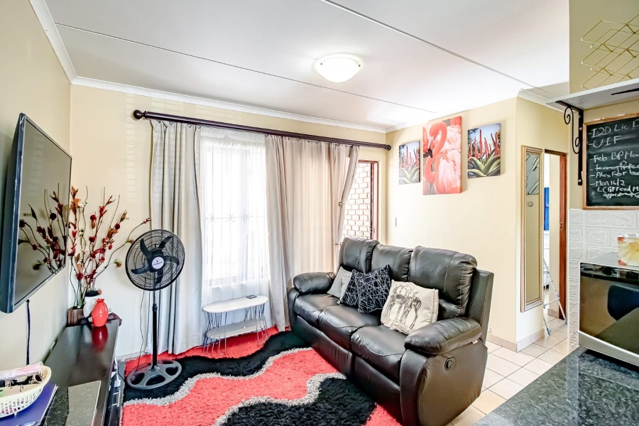 2 Bedroom Property for Sale in The Reeds Gauteng