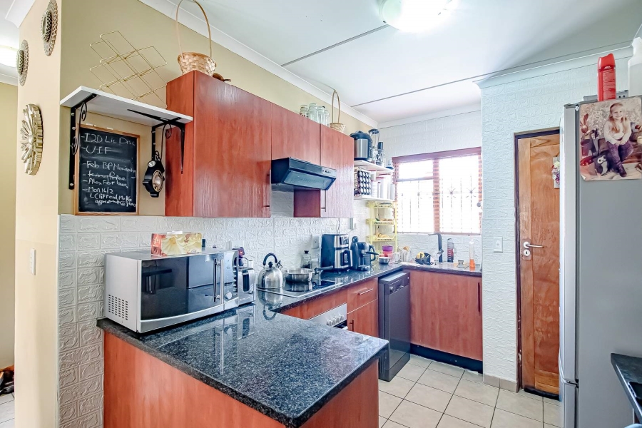 2 Bedroom Property for Sale in The Reeds Gauteng