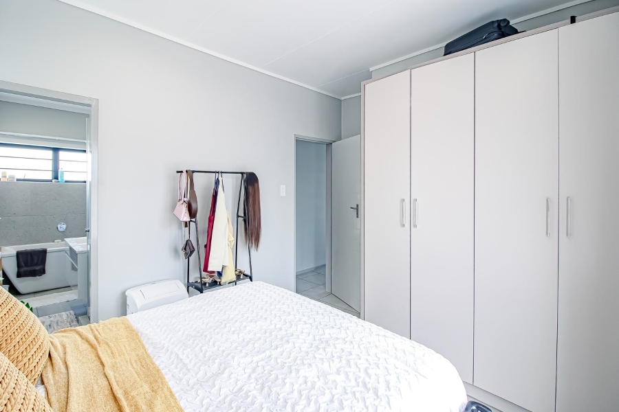 To Let 3 Bedroom Property for Rent in Rooihuiskraal North Gauteng