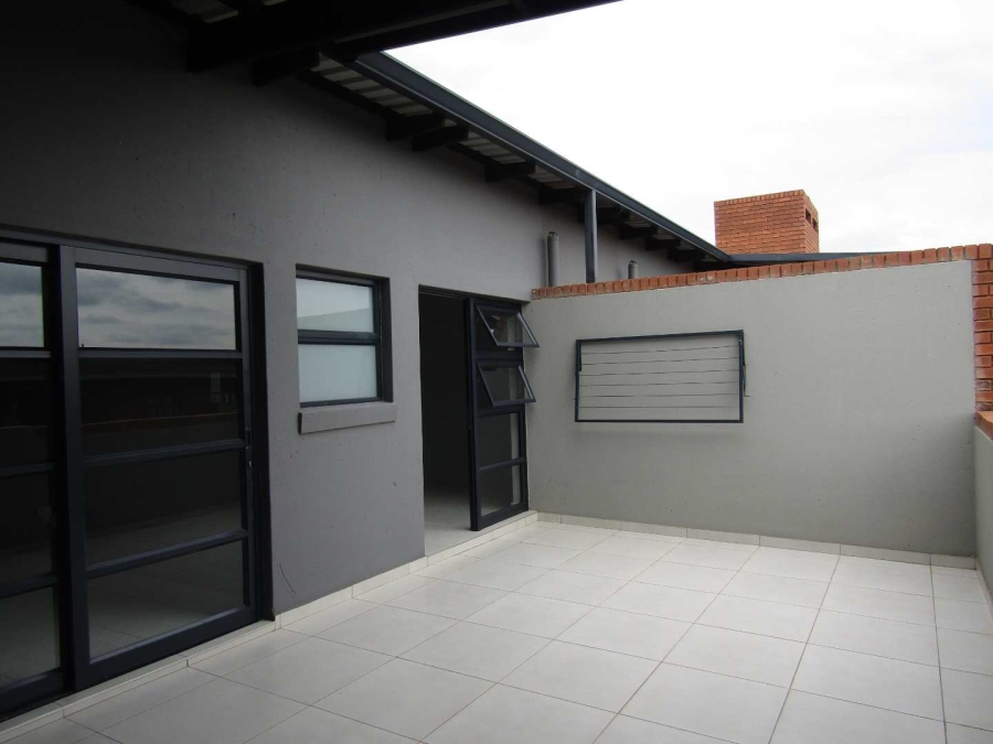 To Let 2 Bedroom Property for Rent in Bardene Gauteng