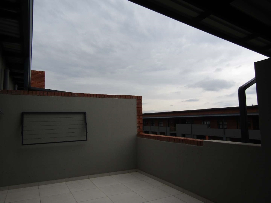 To Let 2 Bedroom Property for Rent in Bardene Gauteng