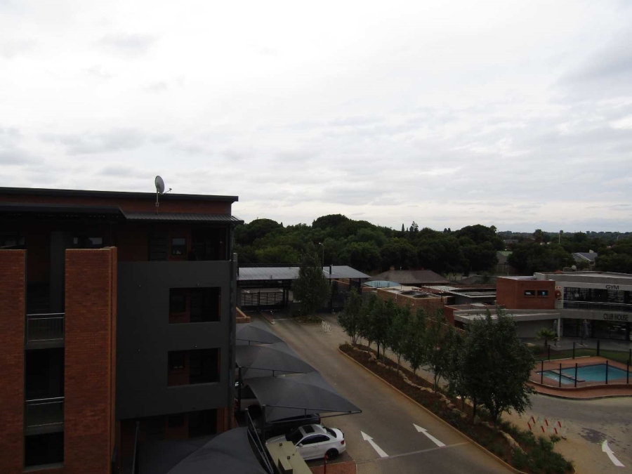 To Let 2 Bedroom Property for Rent in Bardene Gauteng