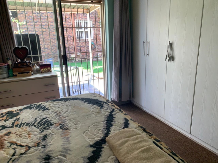 3 Bedroom Property for Sale in Kibler Park Gauteng