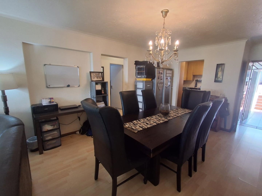 2 Bedroom Property for Sale in Glenvista Gauteng