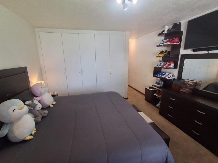 2 Bedroom Property for Sale in Glenvista Gauteng