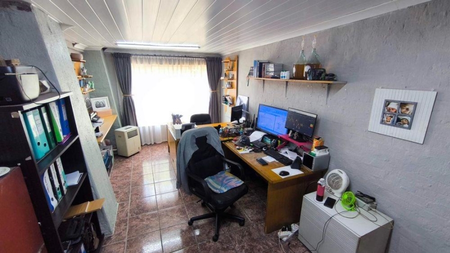 4 Bedroom Property for Sale in Mayberry Park Gauteng