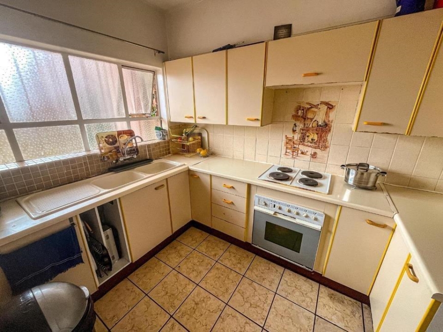 2 Bedroom Property for Sale in Towerby Gauteng