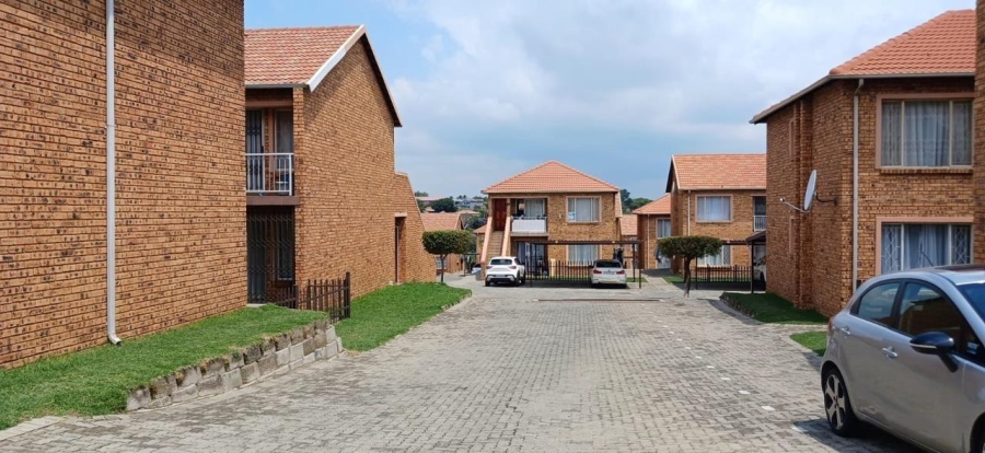 2 Bedroom Property for Sale in Rosettenville Gauteng