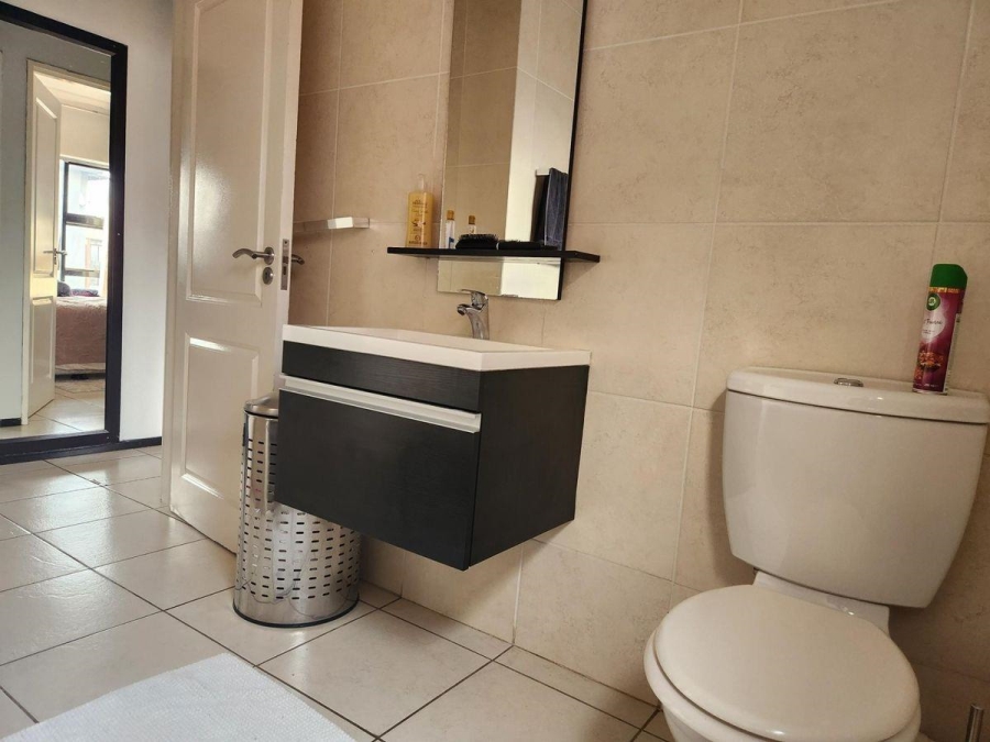 2 Bedroom Property for Sale in Oakdene Gauteng