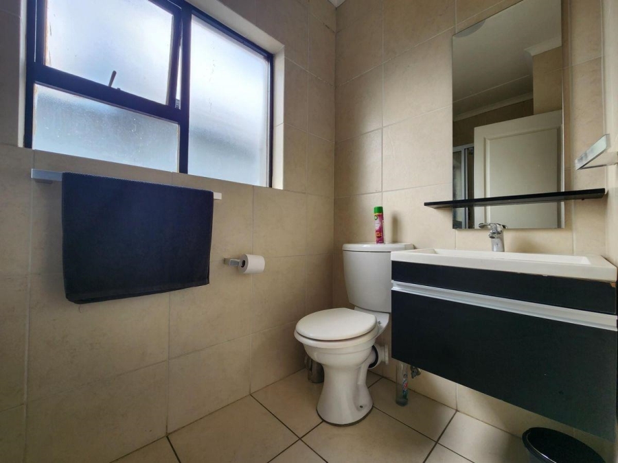 2 Bedroom Property for Sale in Oakdene Gauteng