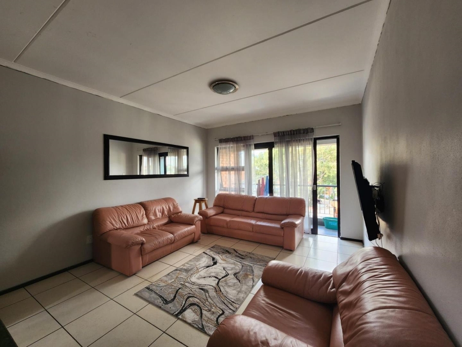 2 Bedroom Property for Sale in Oakdene Gauteng