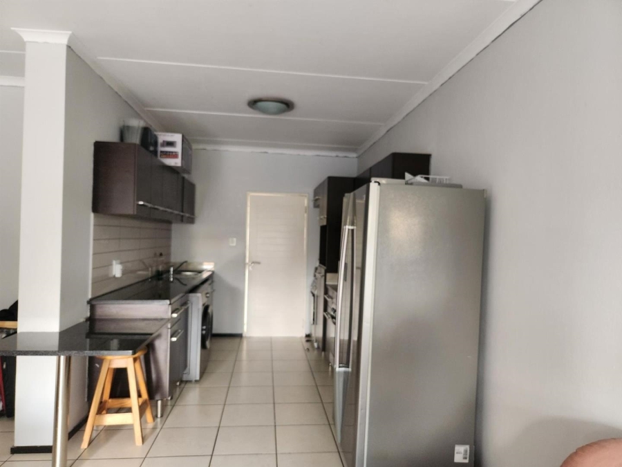 2 Bedroom Property for Sale in Oakdene Gauteng