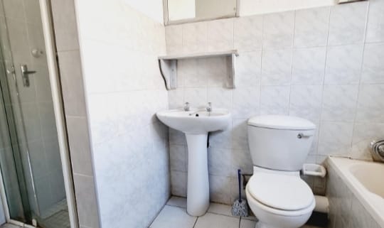 2 Bedroom Property for Sale in Ridgeway Gauteng
