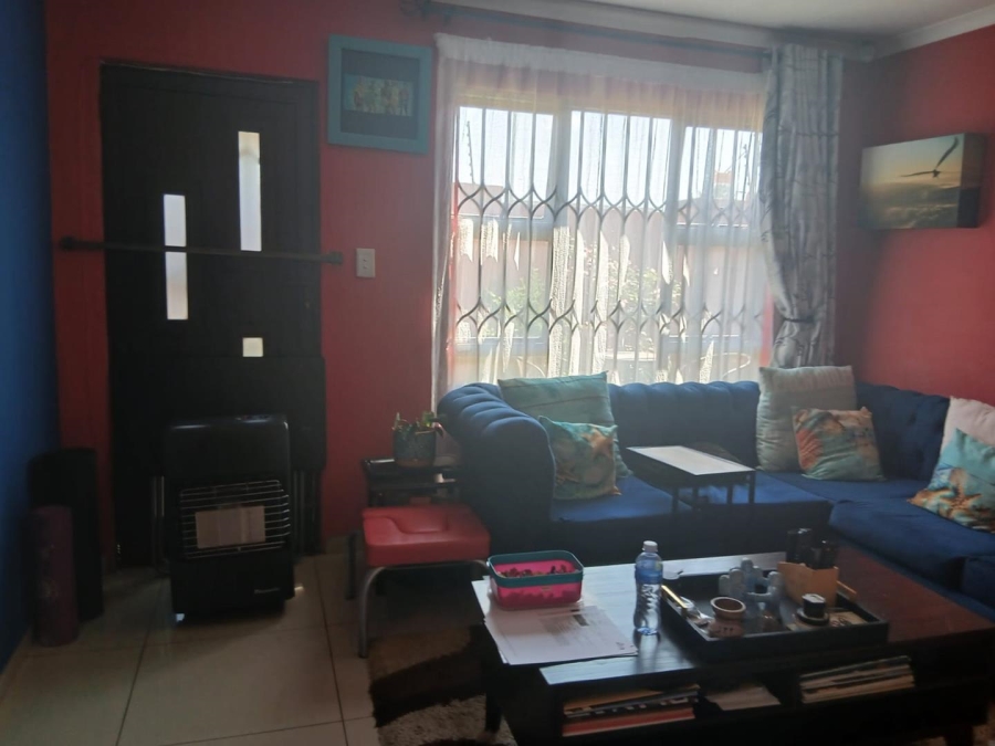 3 Bedroom Property for Sale in Roodekop Gauteng
