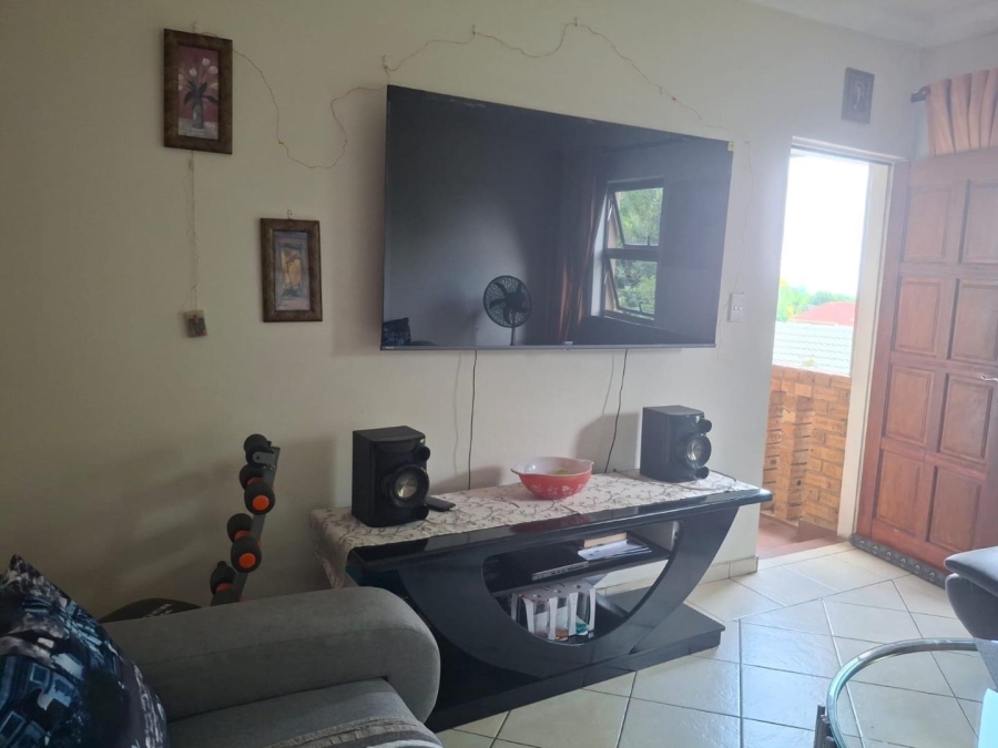 2 Bedroom Property for Sale in Kibler Park Gauteng