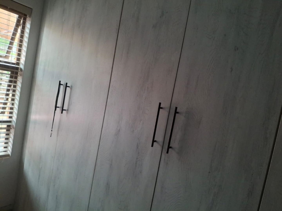 2 Bedroom Property for Sale in Kibler Park Gauteng