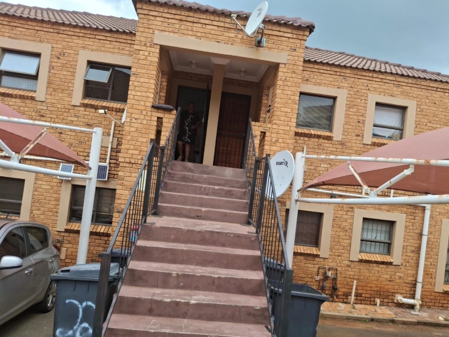 2 Bedroom Property for Sale in Kibler Park Gauteng