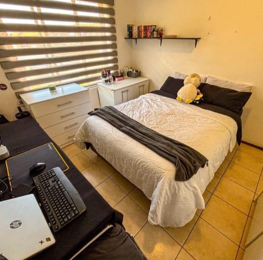 2 Bedroom Property for Sale in Mondeor Gauteng