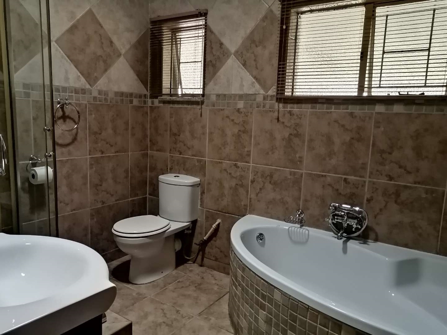 3 Bedroom Property for Sale in Parkrand Gauteng