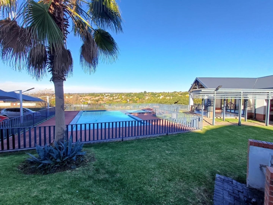 2 Bedroom Property for Sale in Noordhang Gauteng