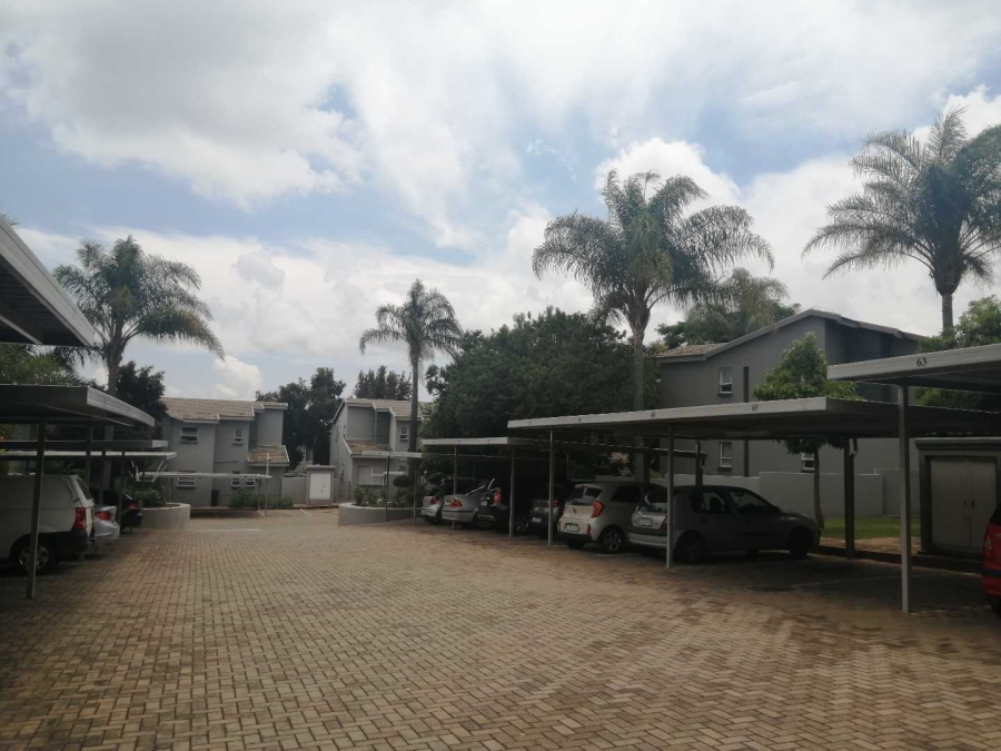 2 Bedroom Property for Sale in Noordhang Gauteng