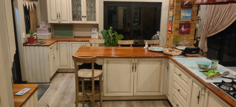 4 Bedroom Property for Sale in Clubview Gauteng