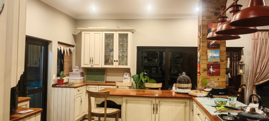 4 Bedroom Property for Sale in Clubview Gauteng