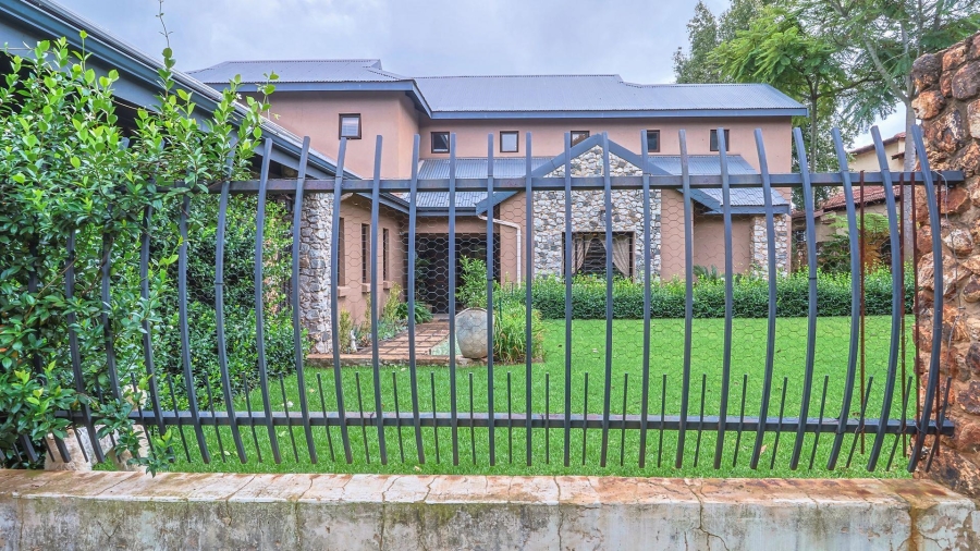 4 Bedroom Property for Sale in Clubview Gauteng