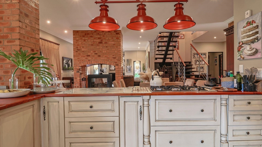 4 Bedroom Property for Sale in Clubview Gauteng