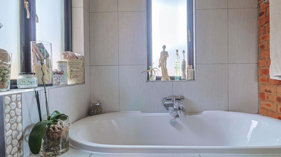 4 Bedroom Property for Sale in Clubview Gauteng