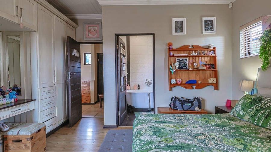 4 Bedroom Property for Sale in Clubview Gauteng