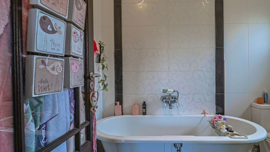 4 Bedroom Property for Sale in Clubview Gauteng