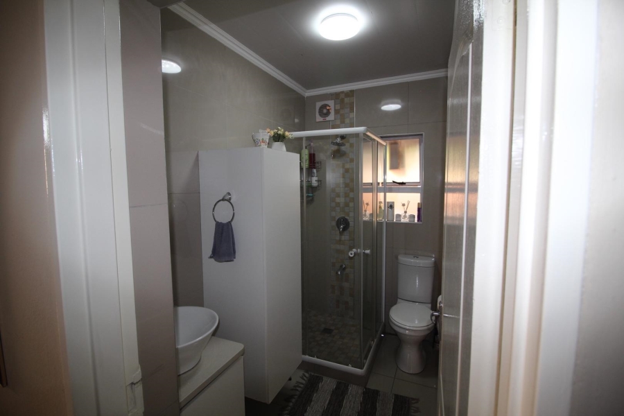 3 Bedroom Property for Sale in Noordwyk Gauteng