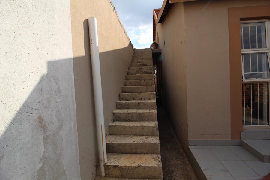 3 Bedroom Property for Sale in Noordwyk Gauteng