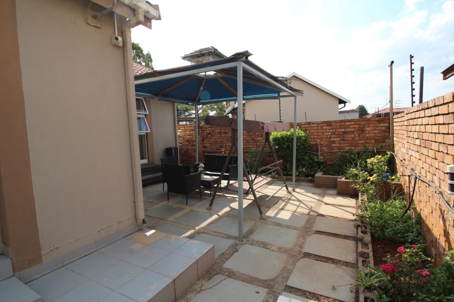 3 Bedroom Property for Sale in Noordwyk Gauteng