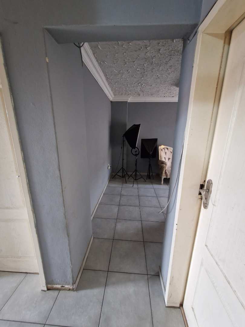 2 Bedroom Property for Sale in Silverton Gauteng