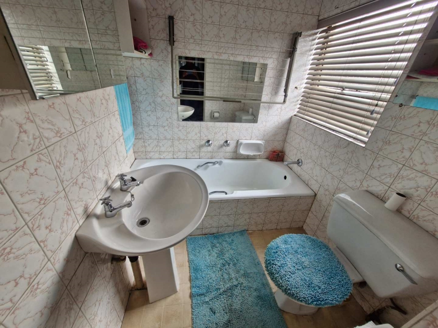 3 Bedroom Property for Sale in East Lynne Gauteng