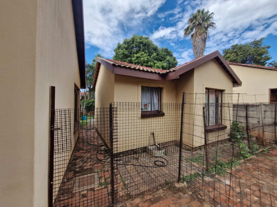 3 Bedroom Property for Sale in East Lynne Gauteng