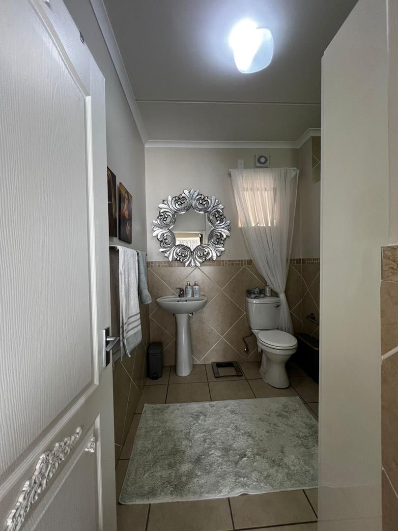 2 Bedroom Property for Sale in Montana Gauteng