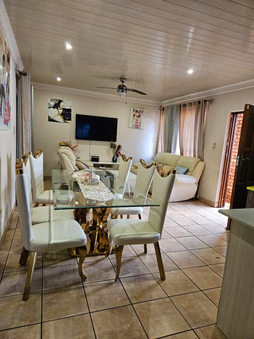 3 Bedroom Property for Sale in Theresa Park Gauteng