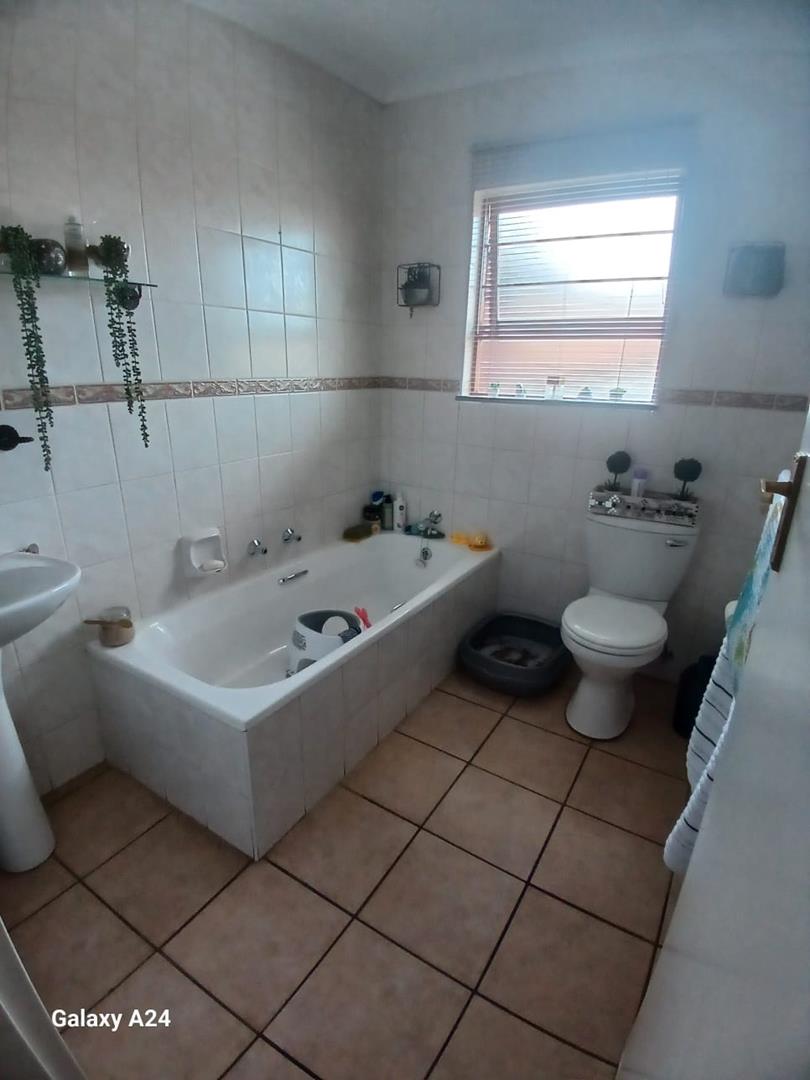 3 Bedroom Property for Sale in Van Riebeeck Park Gauteng
