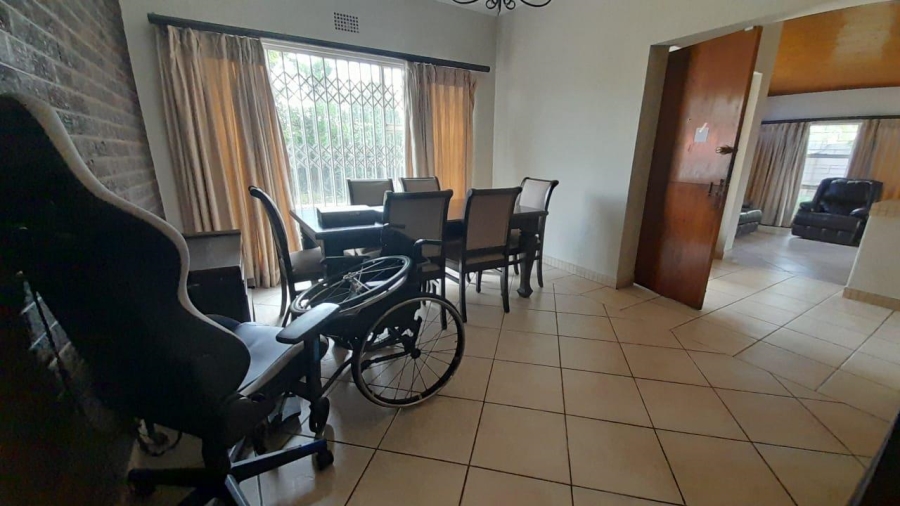 4 Bedroom Property for Sale in Birchleigh Gauteng