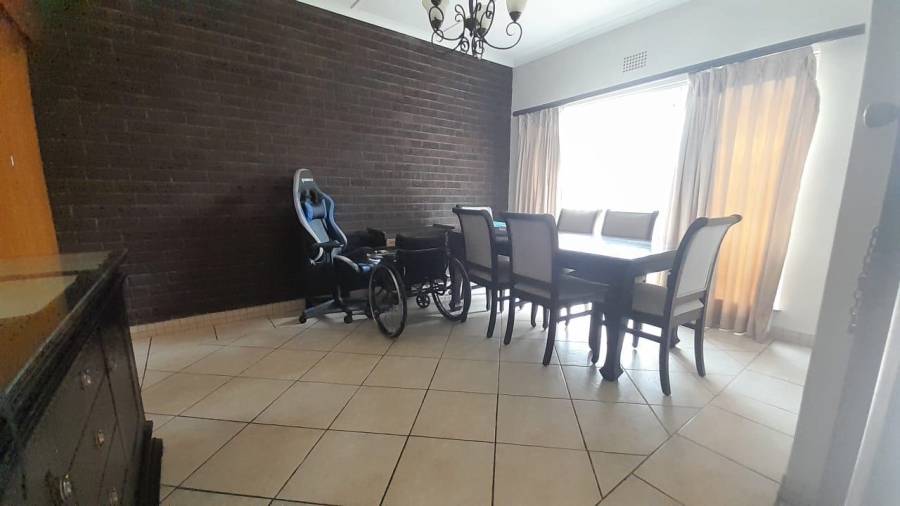 4 Bedroom Property for Sale in Birchleigh Gauteng