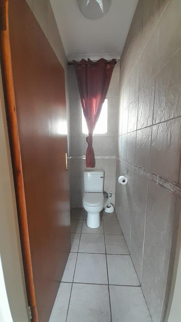 4 Bedroom Property for Sale in Birchleigh Gauteng